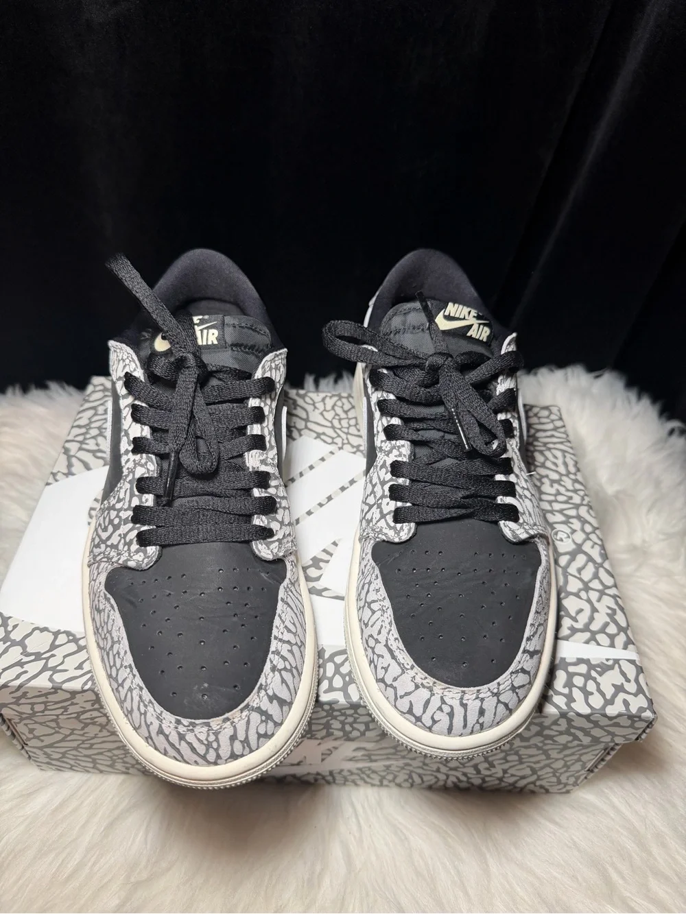Nike Air Jordan 1 Retro Low OG 'Black Cement' CZ0775-001 Women’s Size 9 - Picture 4 of 13